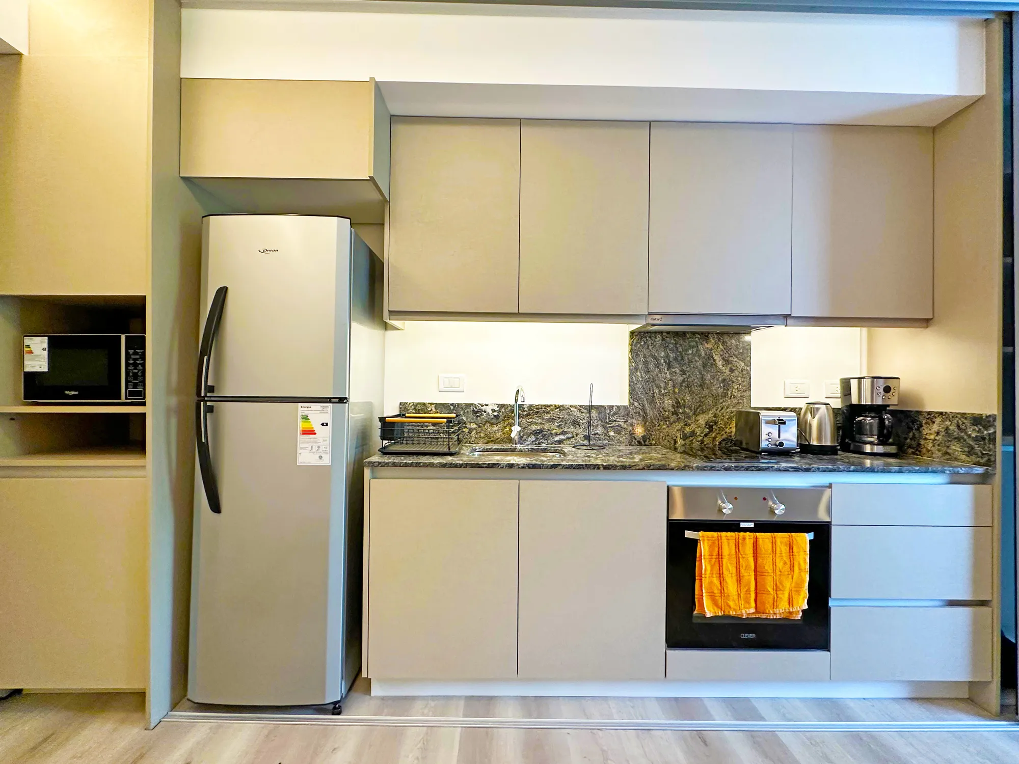 Estudio categoría Alto Palermo - Blvd Charcas 8